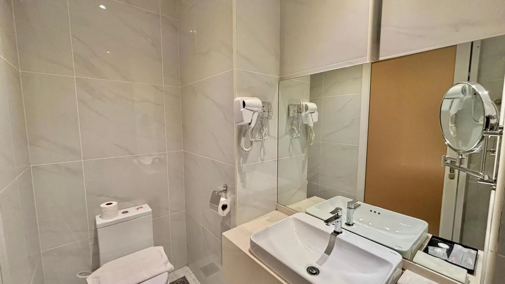 Otel D Elegance Grand Bandar Seri Alam Masai